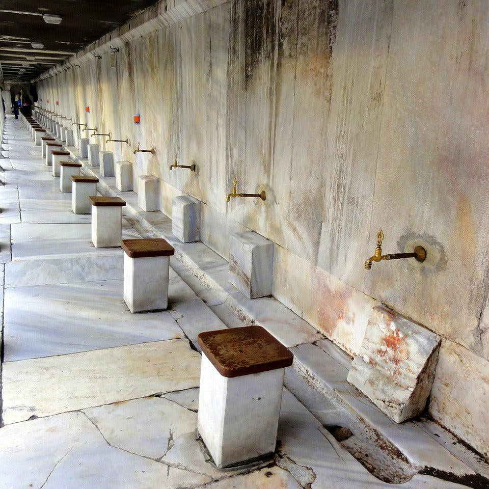 Ablution femme : comment faire les majeures et les mineures ?